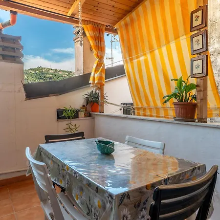 Simone Vacanze - Da Gina Διαμέρισμα Taggia